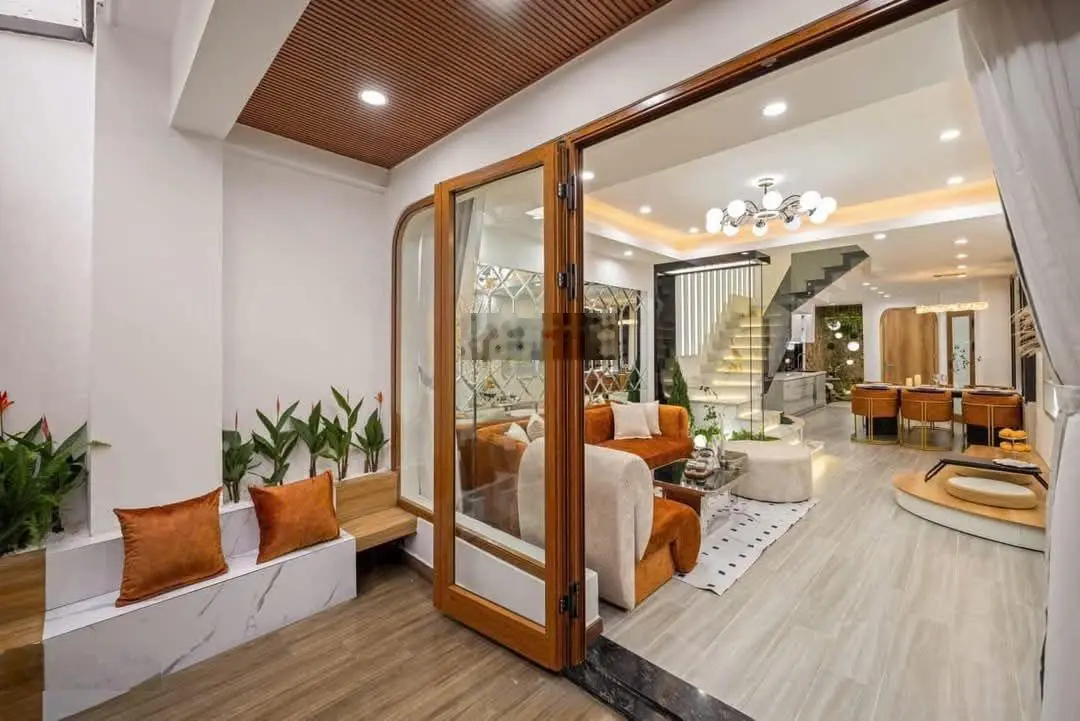 NHÀ 3 tầng ngày trung tầm đường Trưng nữ Vương gần Cầu rồng -phố đI bộ