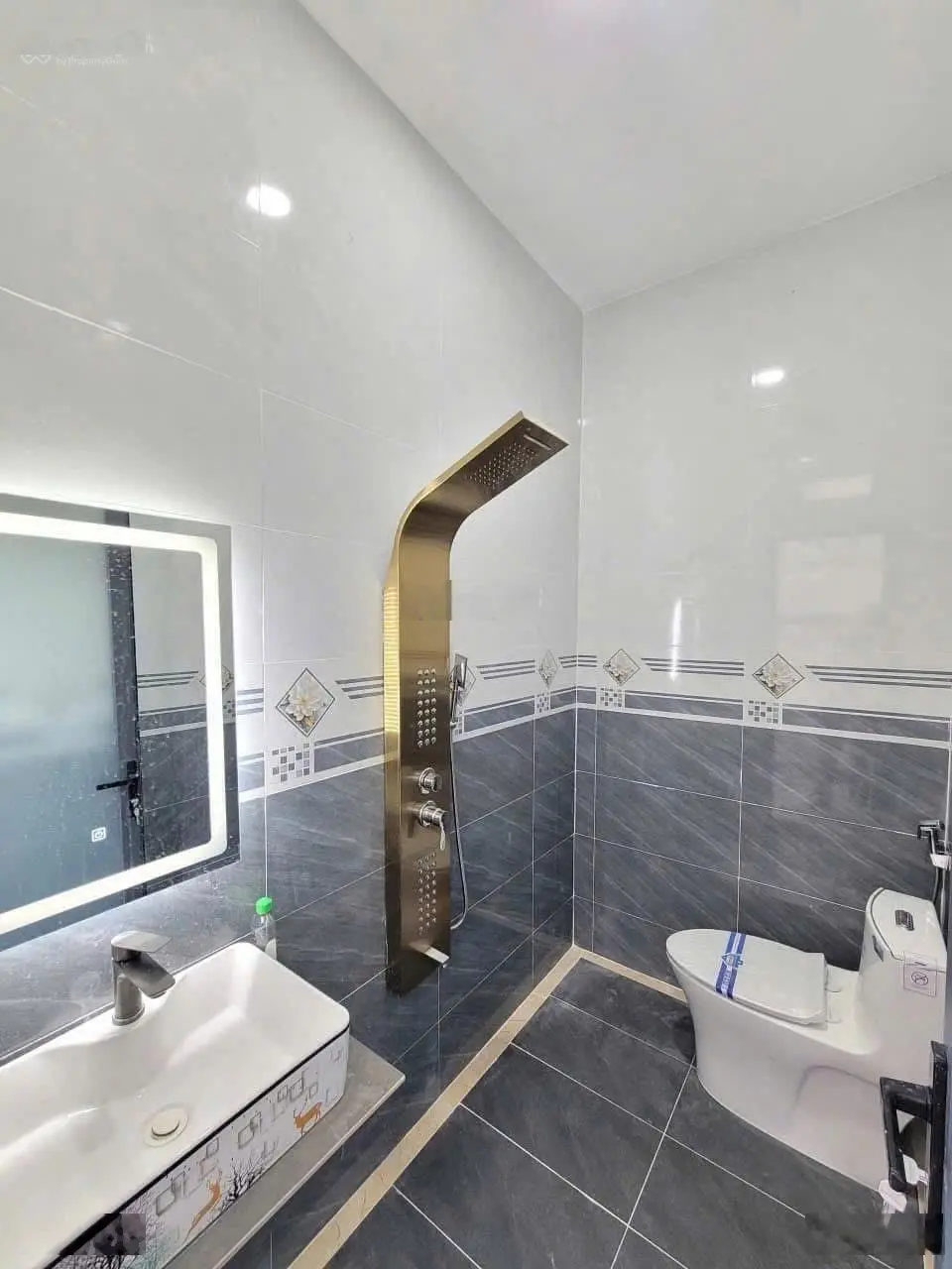 Ngộp giá chỉ 3,89Tỷ, nhà cực đẹp ngay MTĐ Liên Phường, Phú Hữu, Quận 9, sổ riêng, cách chợ 500m.