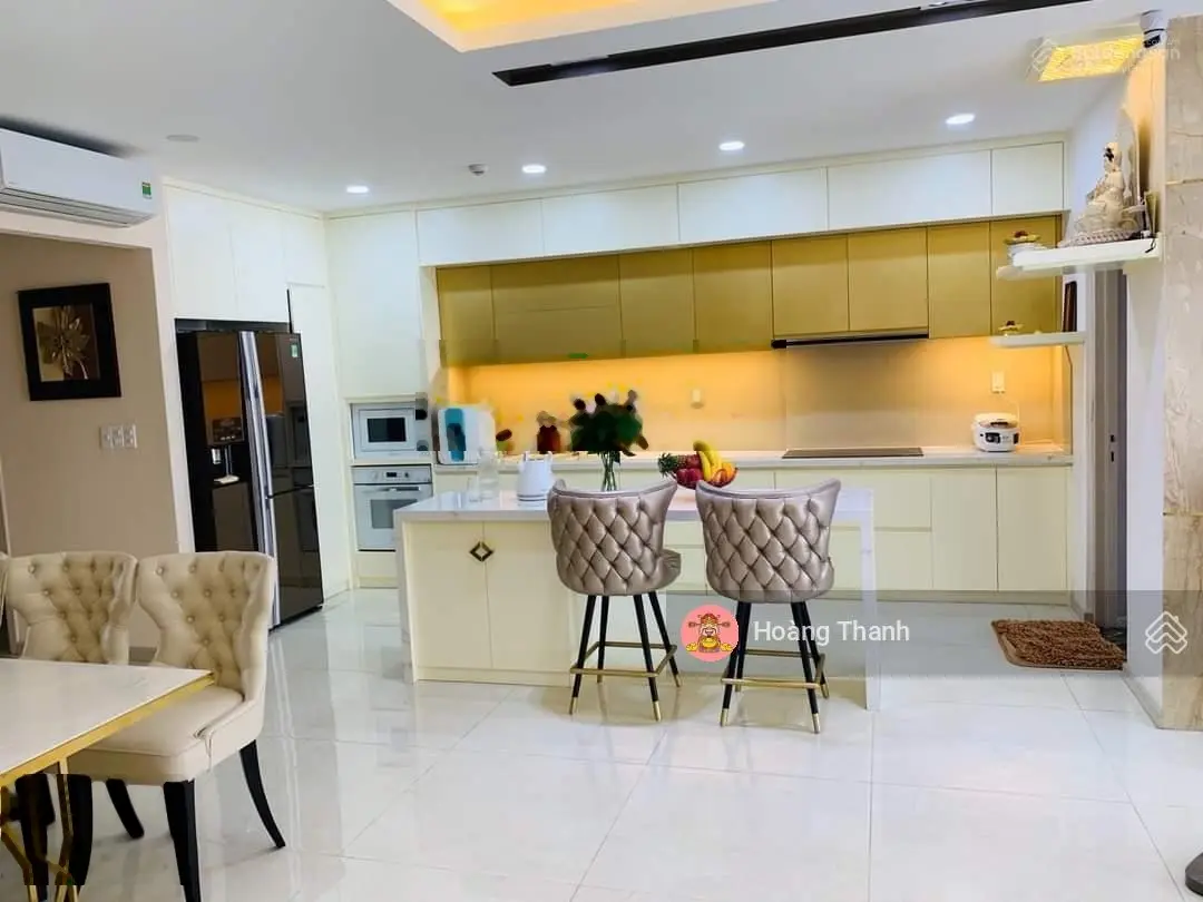 Chính chủ cần bán gấp CHCC Kingston 72m2 2PN 2WC giá 4.5 tỷ LH 0938 389 *** gặp Thanh