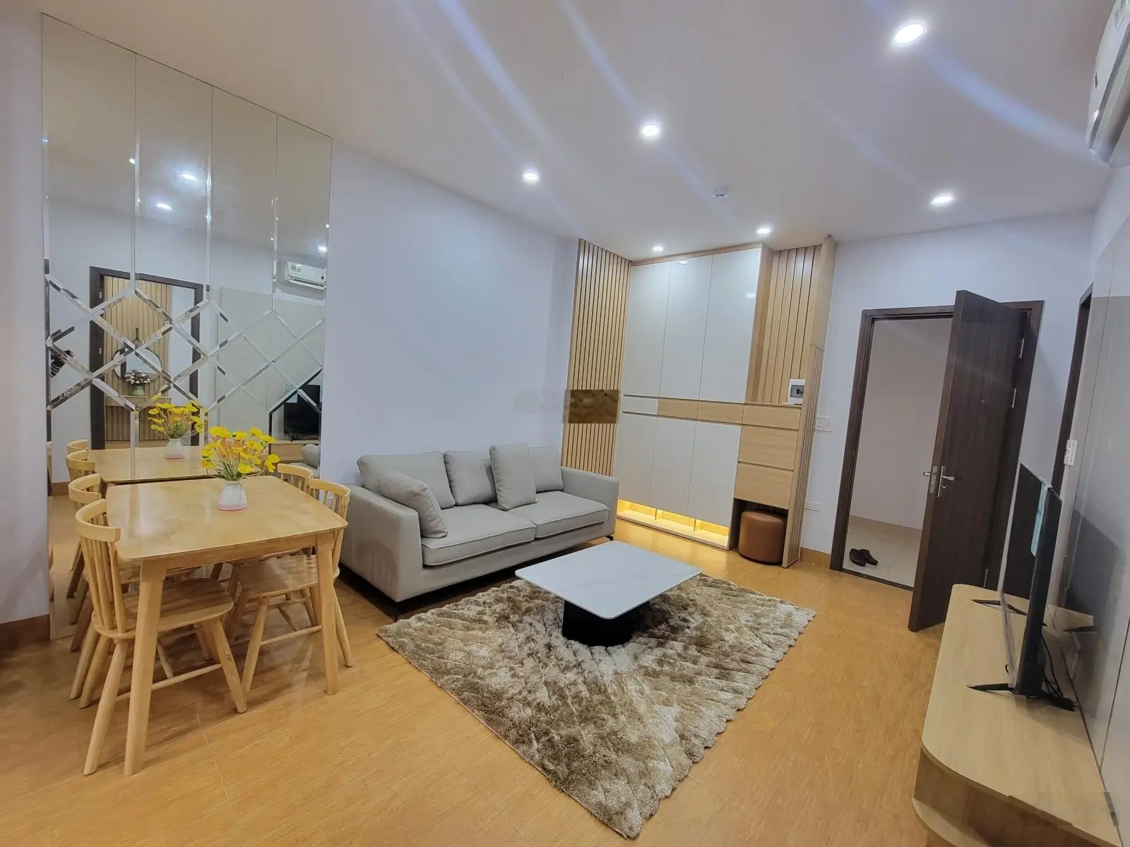Căn hộ 2 phòng ngủ giá chỉ 1,26 tỷ VND tại Bình An Plaza