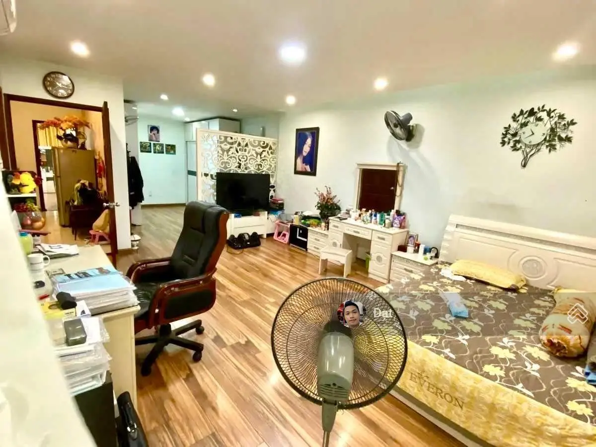 Duy nhất biệt thự 2 mặt tiền trung tâm Quận 3, Lê Văn Sỹ, mặt tiền đẹp 8m, siêu hiếm, chỉ 46 tỷ