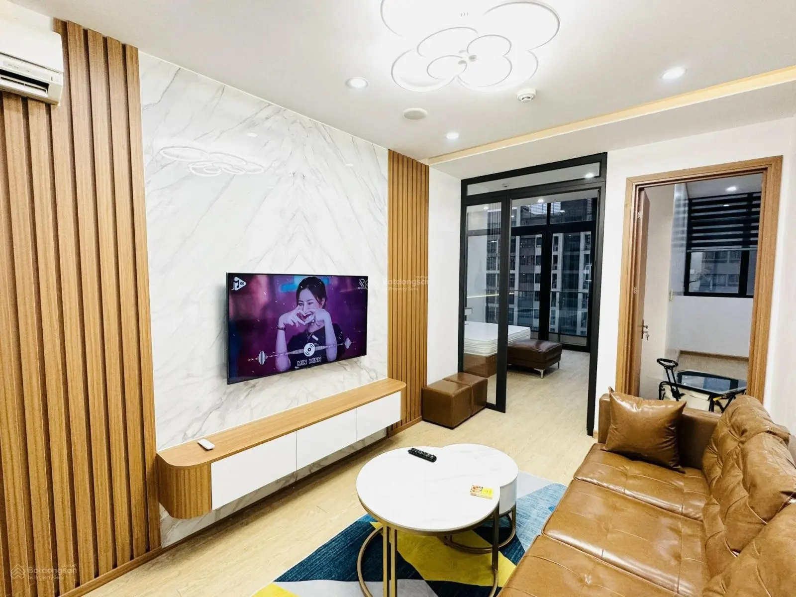 Bán CH 74m2 2PN 2WC giá 5.1 tỷ tòa Dolphin Plaza phố Nguyễn Hoàng, LH 0971 565 ***