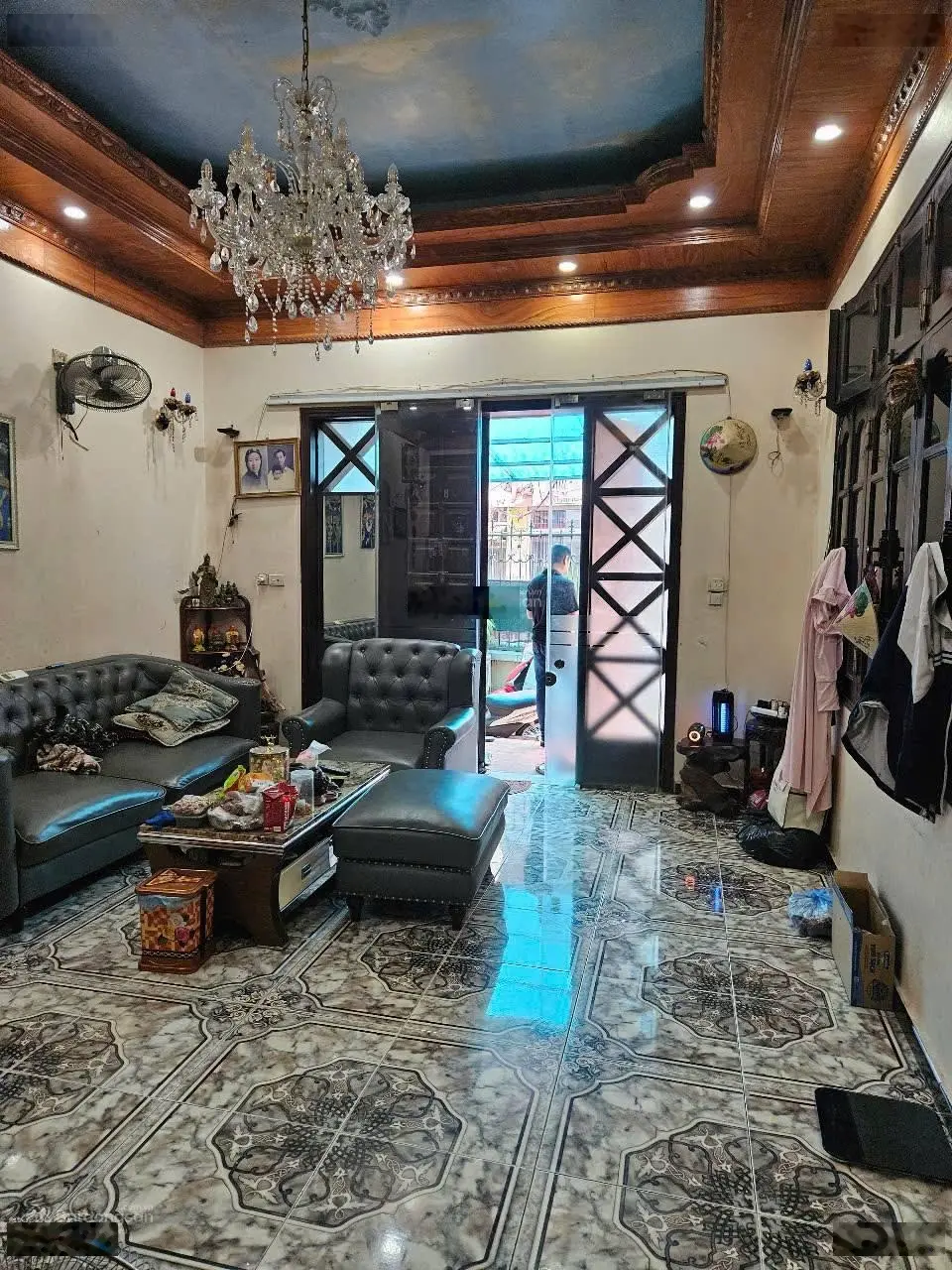 Bán nhà mặt phố tại Bà Triệu, giá cực chất 47 tỷ, 173m2, 5PN, 5WC,mặt tiền 12,5m,vỉa hè, kinh doanh