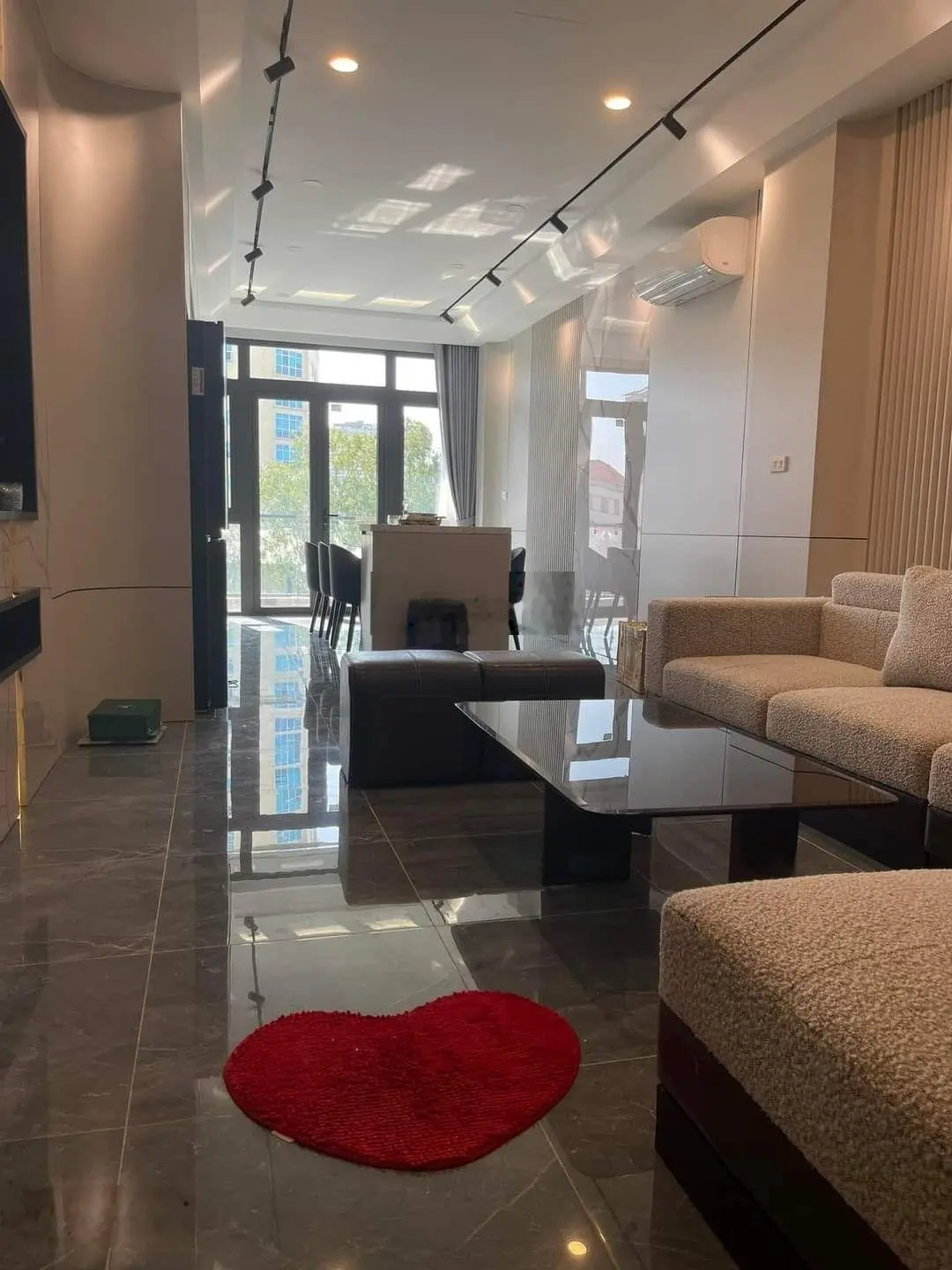 Mặt phố Trần Duy Hưng, Cầu Giấy, nhà 8 tầng, 100m2. Mặt tiền kinh doanh, vỉa hè rộng