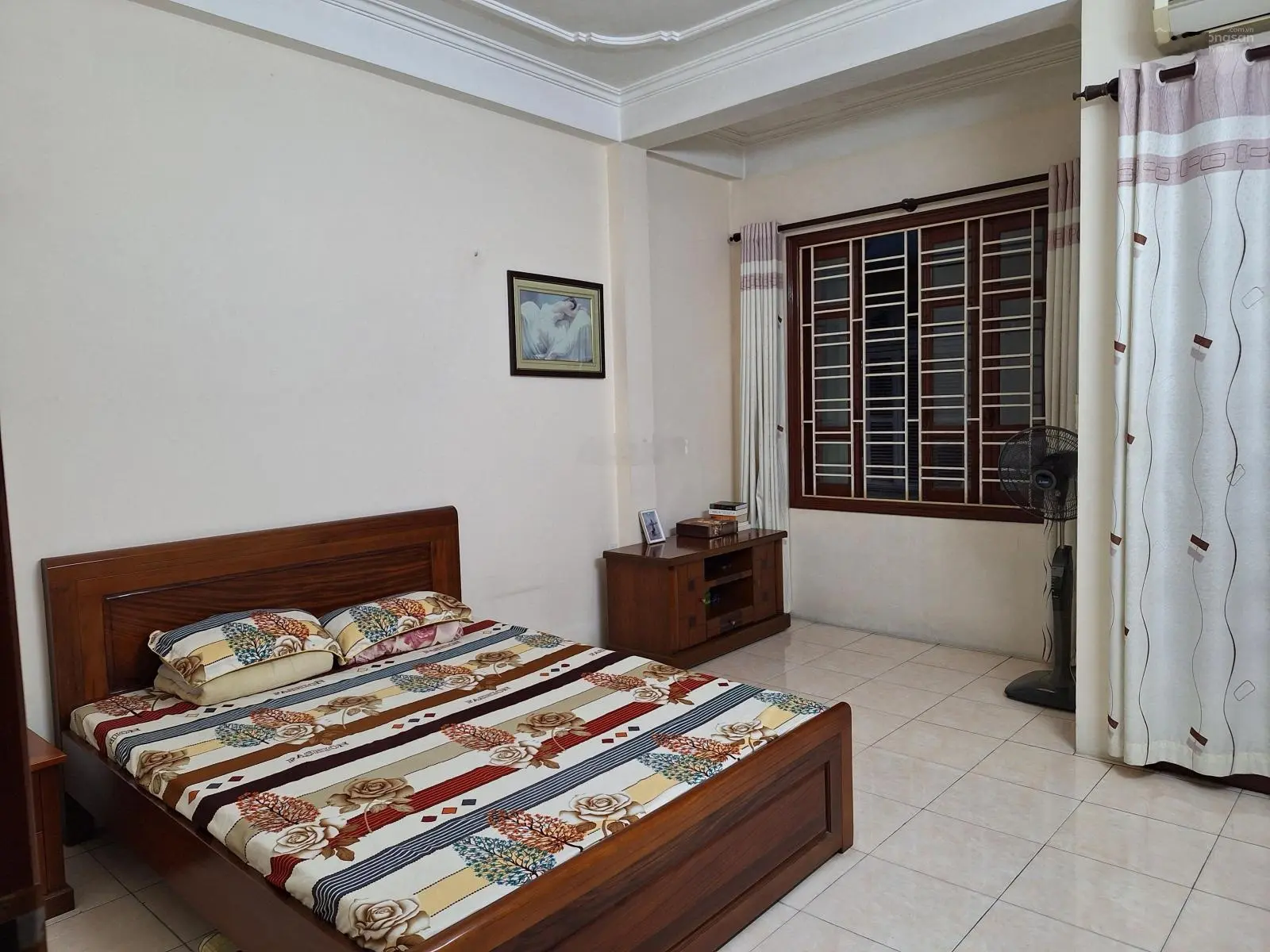 Hiếm! Dân xây! Ngõ thông ô tô 7 chỗ, 3 nhà ra phố Hồng Tiến Bồ Đề, 45m2 xây 4 tầng full nội thất