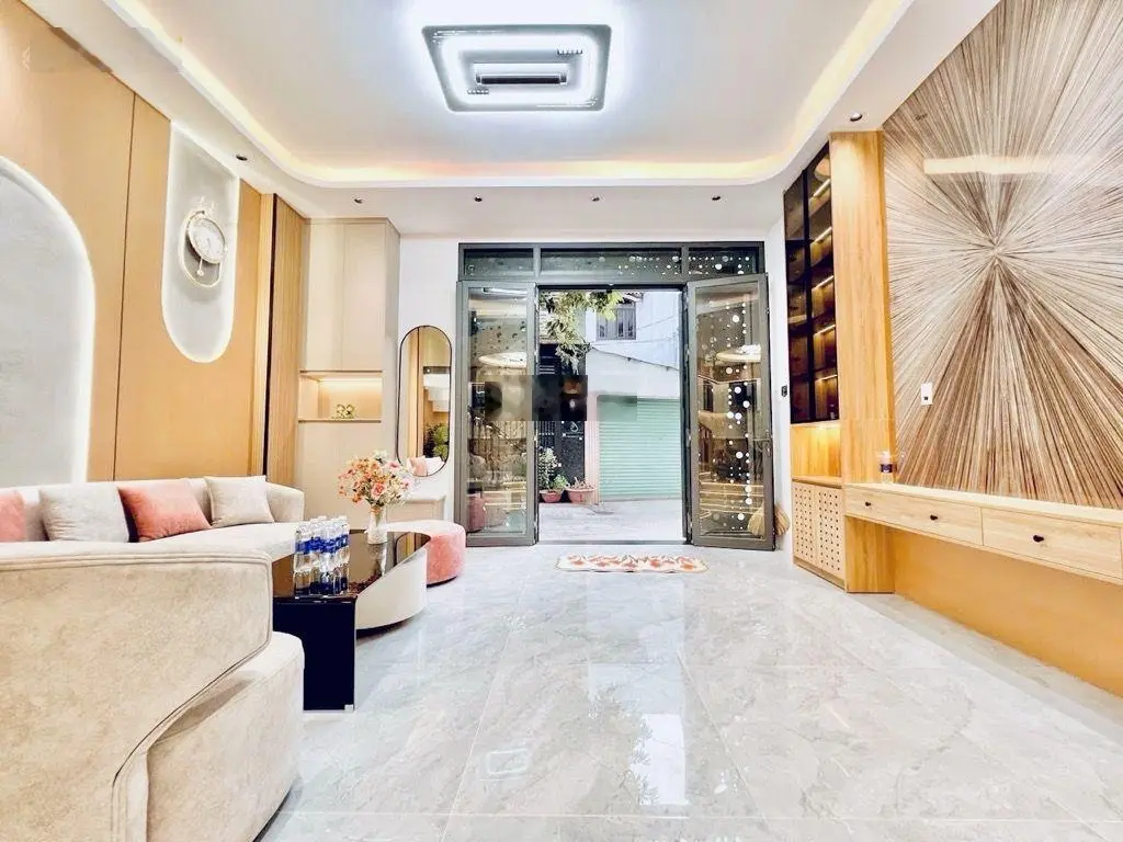 Nhà đẹp Tân Bình 50m2 4 PN 4WC Full nội thất hẻm xe hơi thông 1 trục chỉ 7.68 tỉ