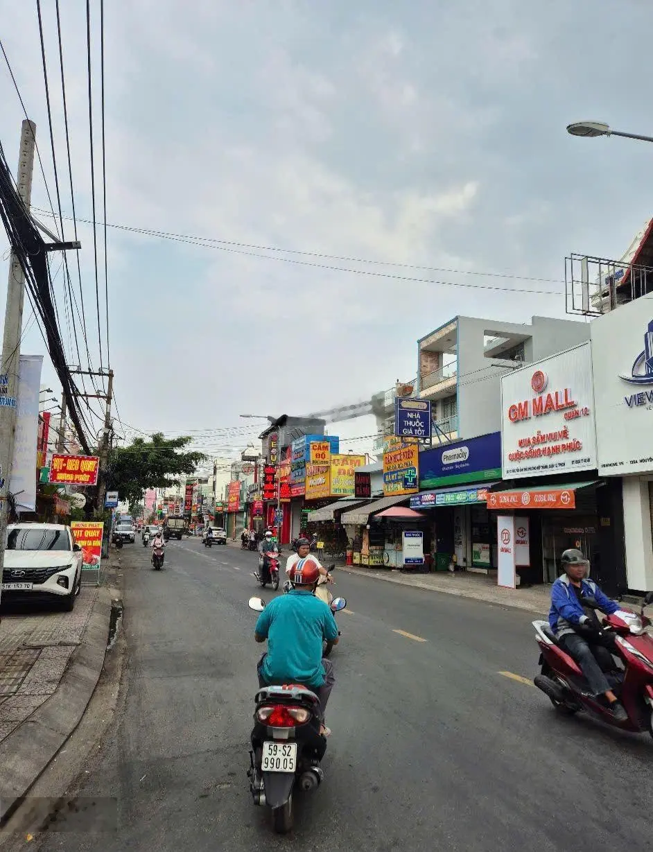 Bán nhà mặt tiền - Tô Ngọc Vân. Ngang 9m6 dài 26m