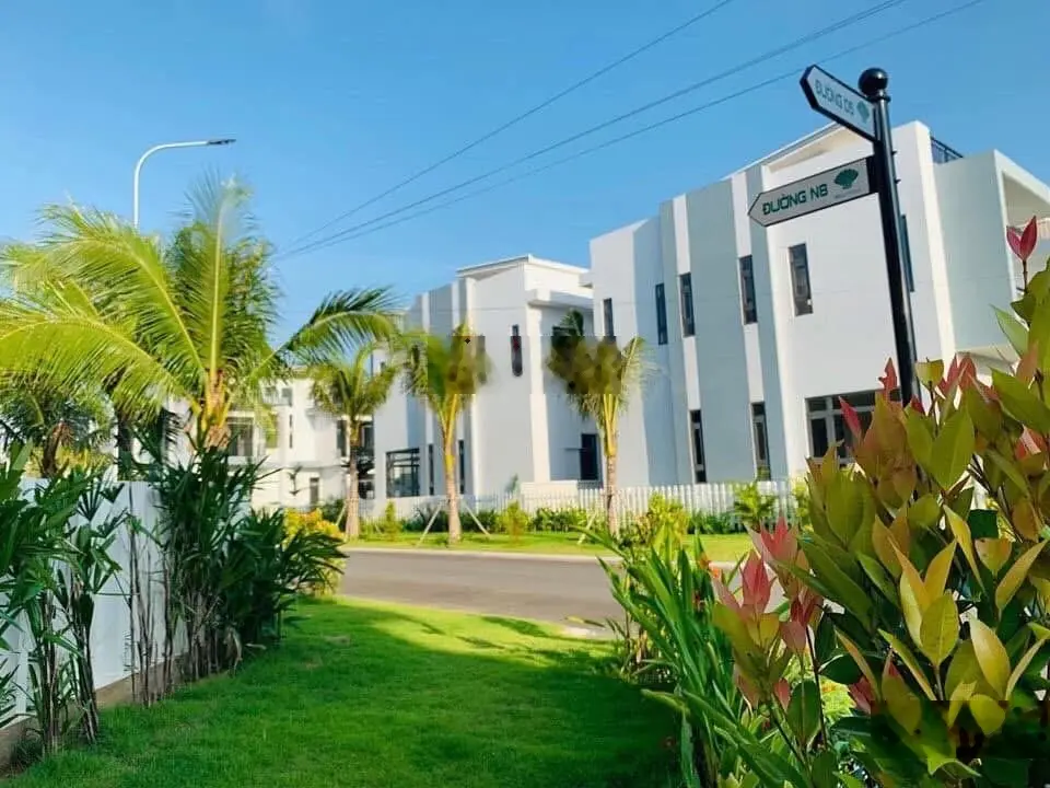 Biệt thự, Nhà Phố Diện tích: 5x17, 8x17 khu đô thị xanh, giá: 2,6 tỷ/căn, SHR. Lh: 0902.396.003