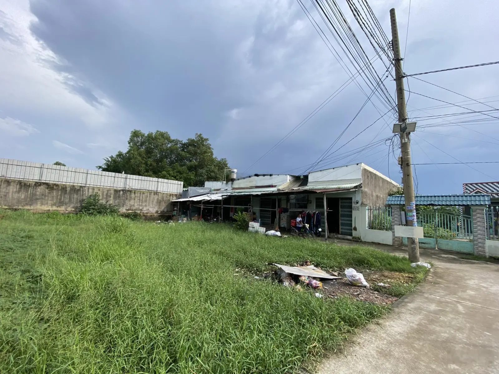 Bán Đất Thổ Cư 100% Sổ Hồng Riêng Đường Bê Tông Ô Tô Gần Ngã 3 Mỹ Hạnh DT : 5*20 Giá Rẻ Đầu Tư
