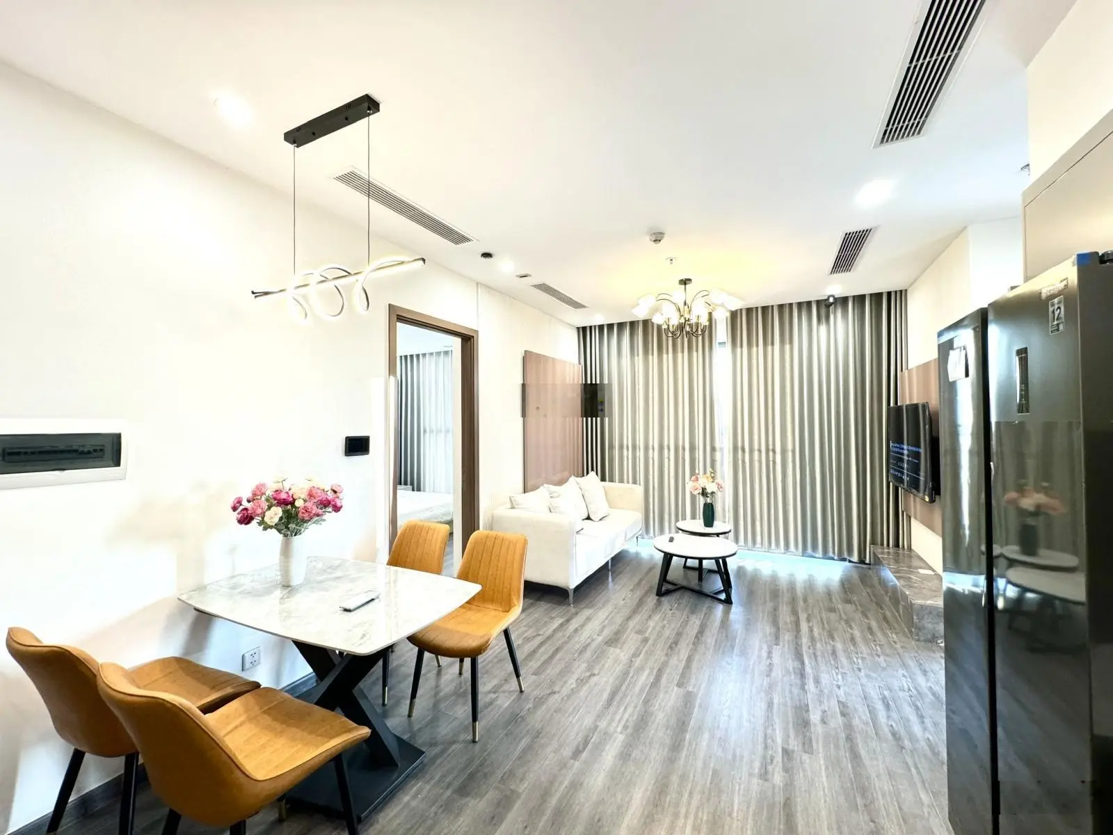 Chỉ với 850tr sở hữu ngay căn 2PN đã có sổ , đang có hợp đồng thuê 2 năm mỗi tháng nhận về 8.3tr