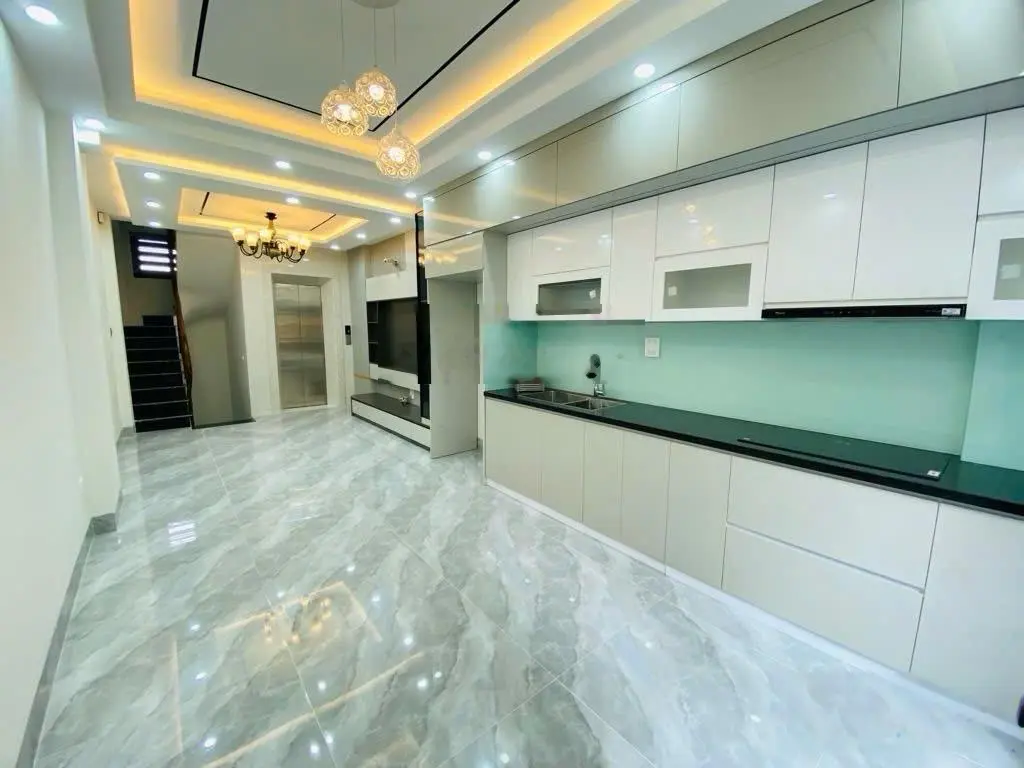 Nhà dân xây lý sơn - 38m2 - 6 tầng - ngõ thông - kinh doanh - thang máy -ô tô vào nhà 8.6 tỷ