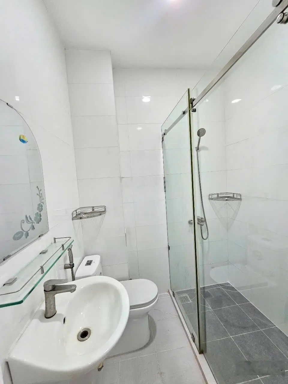 HH 60 triệu bán căn góc mặt tiền 357 Hậu Giang, P11, Q6, sát bên chung cư Him Lam