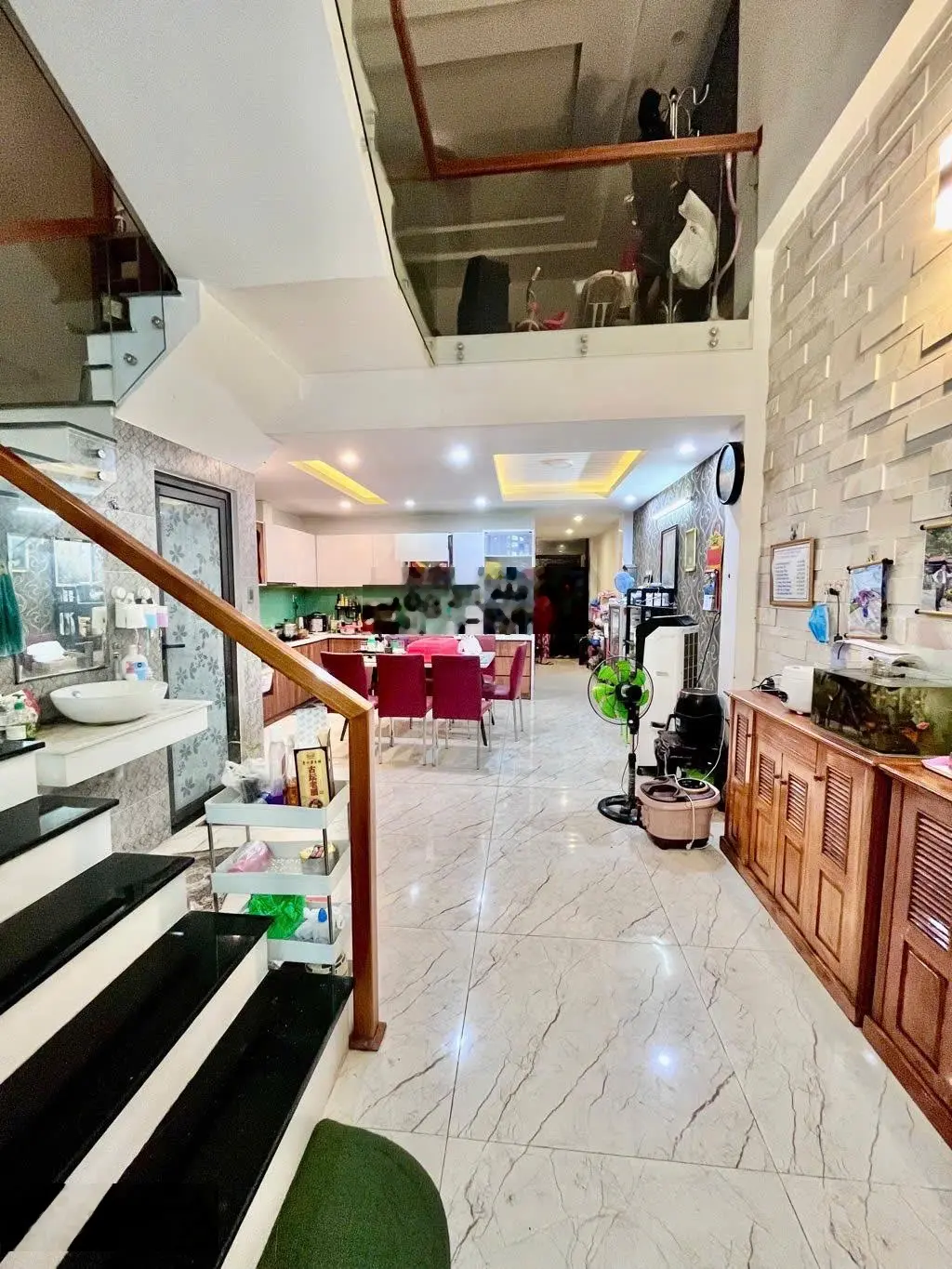 Bán nhà mặt tiền Hồ Xuân Hương dt 135m2 ngang 5m2 xây 3,5 tầng 5pn nội thất hiện đại
