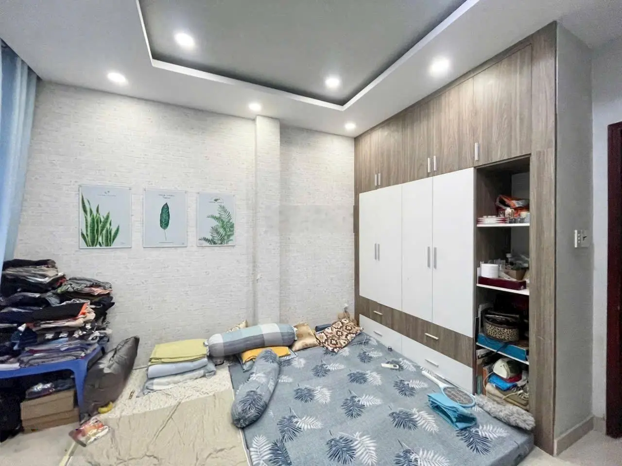 Hạ giá 400tr, bán gấp nhà 4 tầng, góc 2 mặt tiền hẻm 606 cạnh khu dân cư Hồng Long