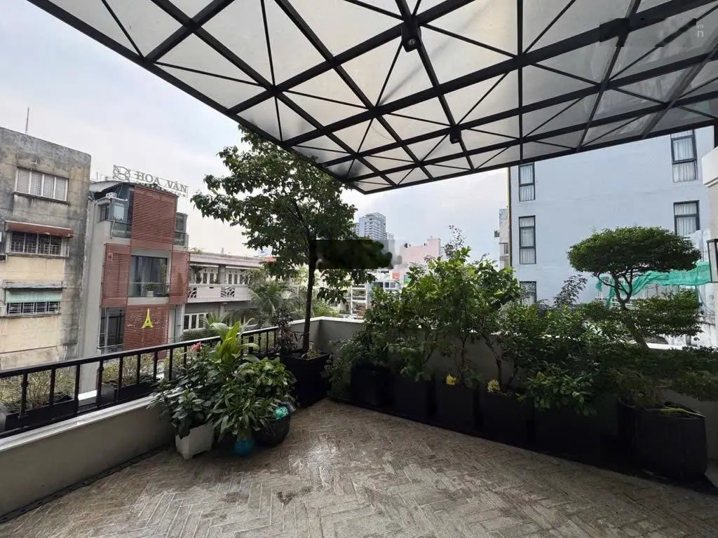 SIÊU PHẨM MT Ng Văn Thủ Q1+ Ngang KHỦNG 8.5m+DT124m2+5Tầng+Gần GEM CENTER+Mới xây+Thang máy-Chỉ88ty
