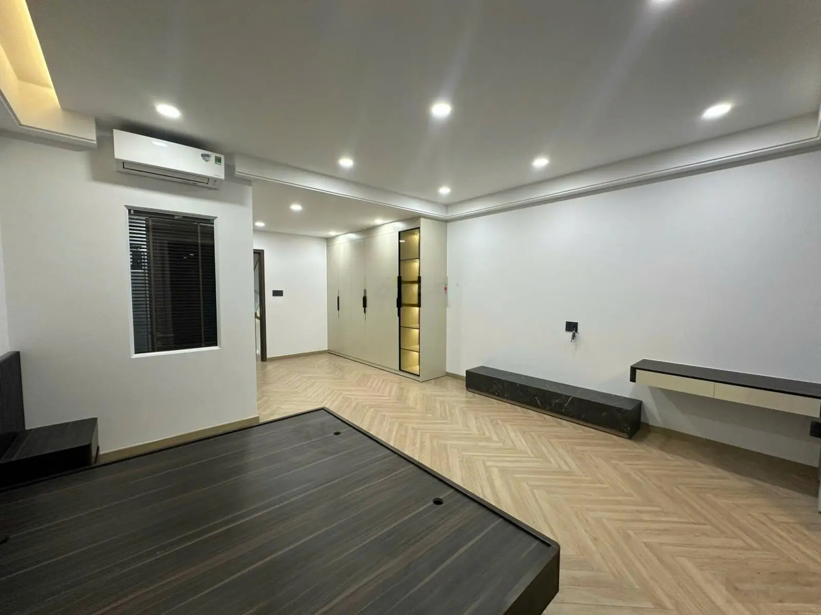 Bán nhà đẹp mới xây full nội thất, vị trí đẹp gần công viên , KĐT Hà Quang 2, đường 3A, - Nha Trang