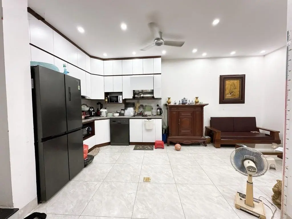 Hàng hiếm tại phố Bạch Mai, 5,8 tỷ VNĐ, 40m2, 3PN, pháp lý đầy đủ. LH: 0779 548 ***