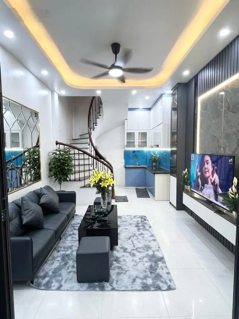 Cần bán nhà trung tâm Trương Định, lô góc, 39m2, 5T, 3 ngủ master, nhỉnh 4 tỷ