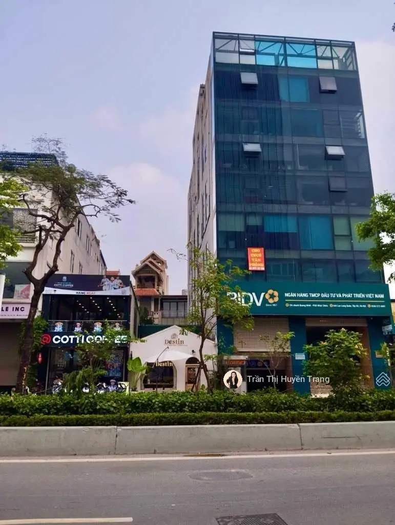Bán 145m2 đất mặt phố Lạc Long Quân, đối diện Lotte Tây Hồ, 2 thoáng, vỉa hè rộng mênh mông, 45 tỷ