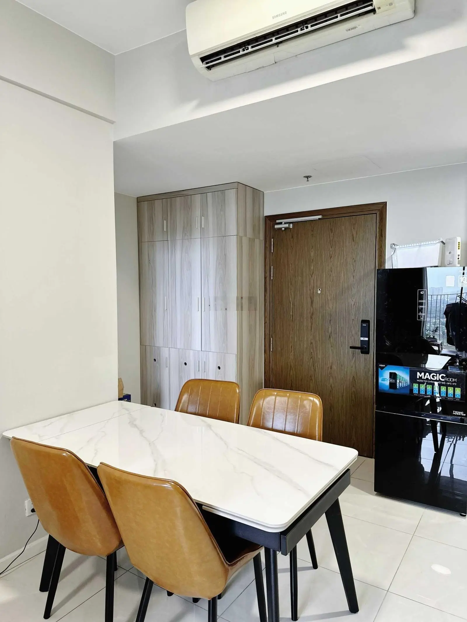 Cần bán 2PN Masteri An Phú, 5.3 tỷ bao phí, full nội thất đẹp, lầu cao mát mẻ LH: 0339 446 ***