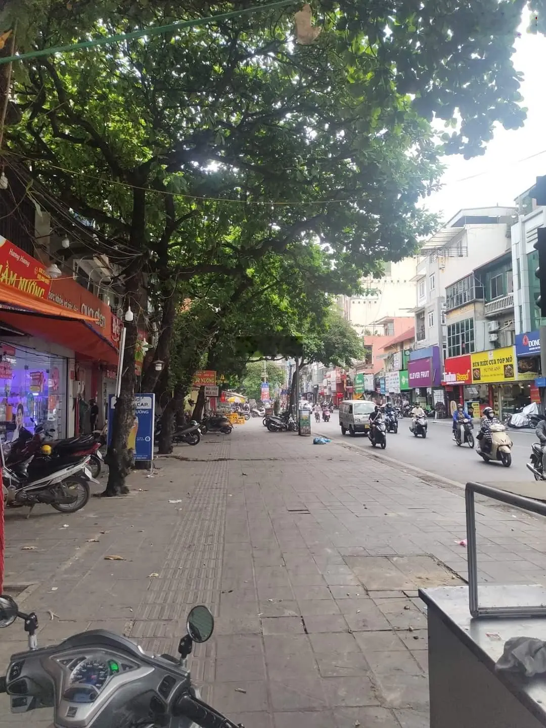 Bán nhà mặt phố đường thành phố cổ Hà Nội DT 50m 3tầng MT 4m giá 36,5 tỷ nhà đẹp vị trí đắc địa