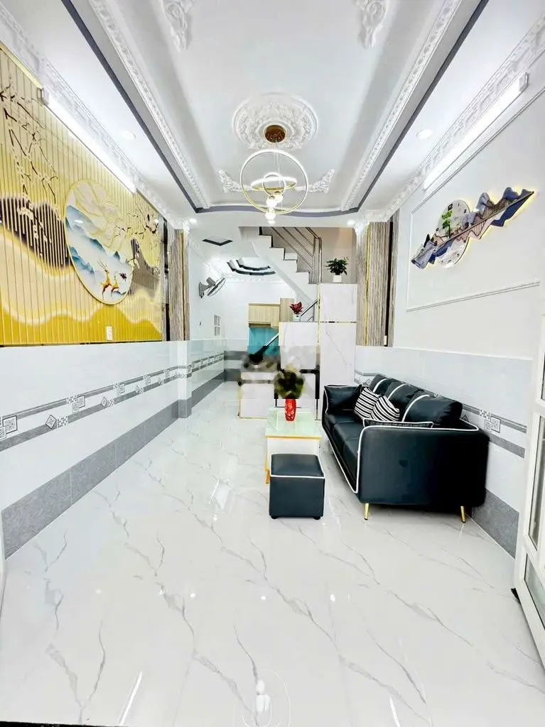 Bán nhà Mới, Full đồ, 3,3x9m, 2Lầu, 4 Phòng Ngủ, Gần chợ phú xuân.