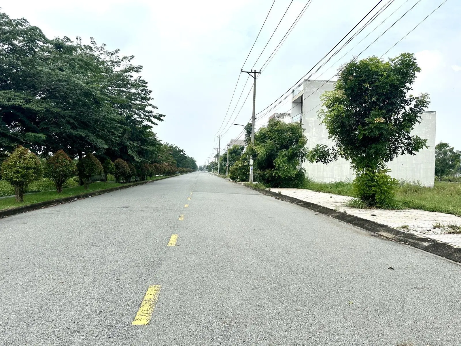 Đất mặt tiền view kênh Sông Trăng 100m2 giá 1 tỷ 600 triệu | 0915 852 *** Ms. Nhanh