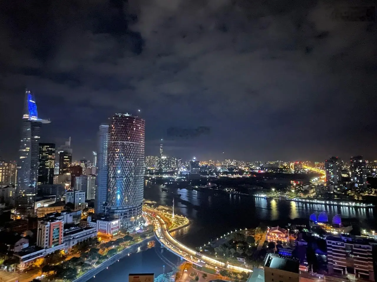 Cập nhật giỏ hàng cần bán nhanh căn hộ Saigon Royal quận 4 gía tốt. LH: 0909 024 ***