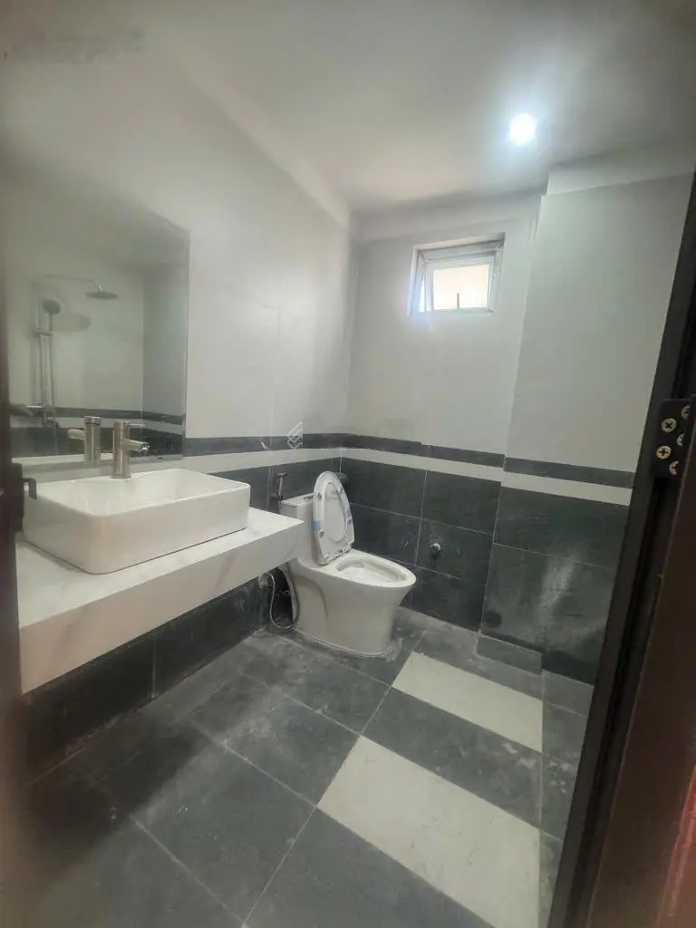 Nhà mới thanh lãm - phú lãm - 5 tầng - ngõ thông hè thoáng -- tặng full nội thất - gần vành đai 4