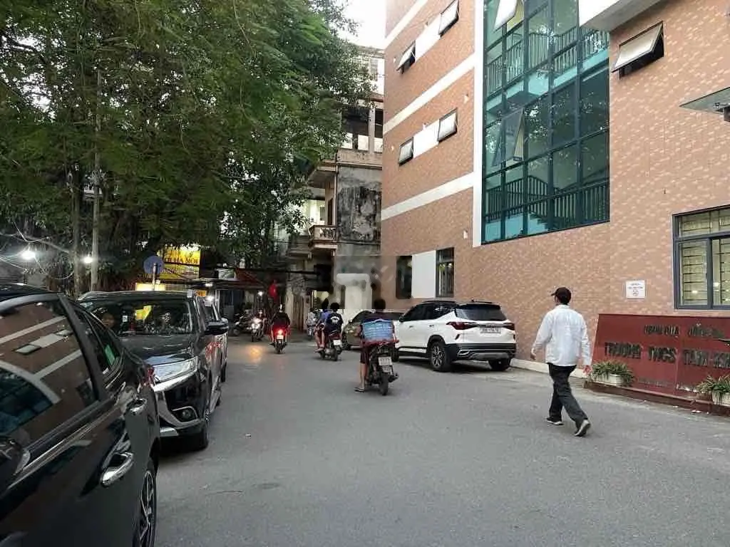 Nhà phố khương thượng 30m2 - lô góc - kinh doanh - ô tô đỗ cửa