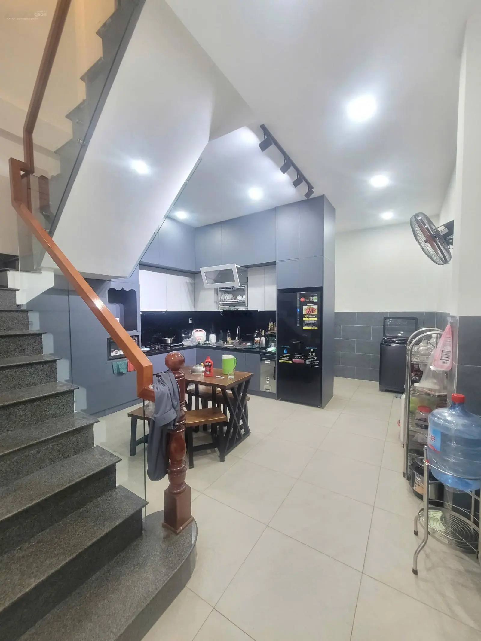Bán nhà 1 trệt 1 lầu MT đường Lý Thường Kiệt ngang 4,9x19m kinh doanh đa nghề