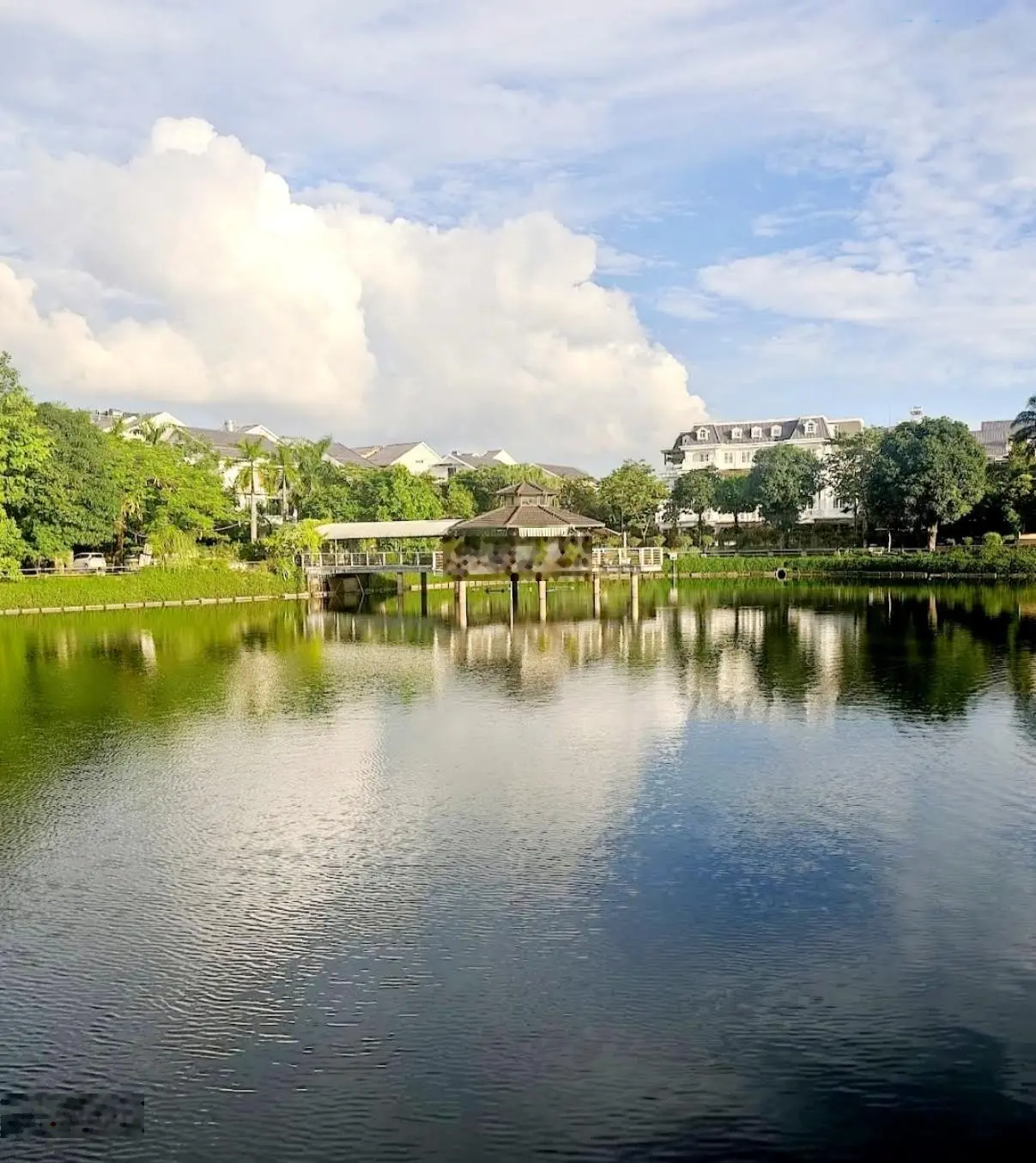 Bán biệt thự mặt hồ Viglacera Xuân Phương, 200m2, mặt tiền 12m, gồm 3 tầng 1 tum căn víp 0989 031 ***