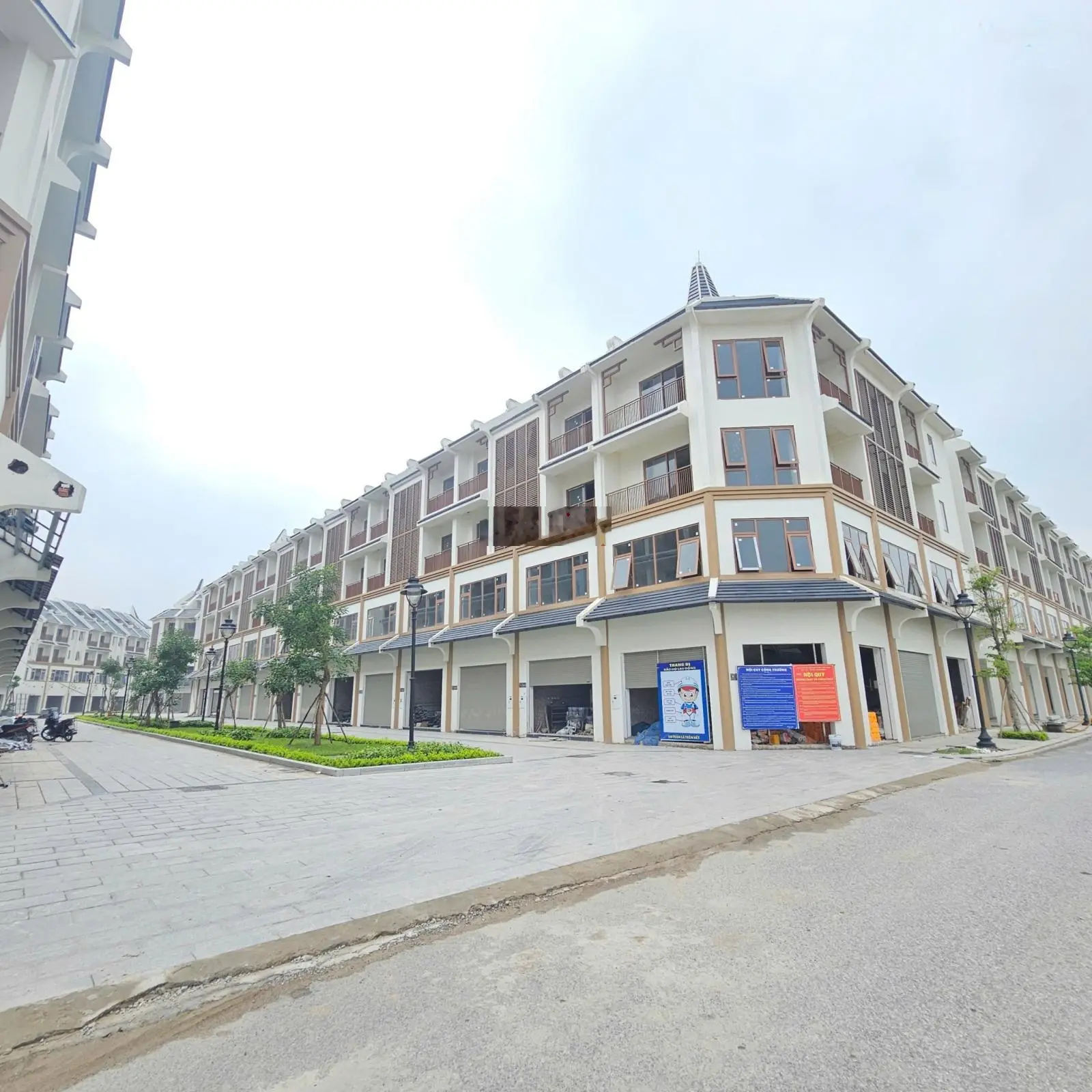 Bán liền kề Kinh Doanh 2 mặt thoáng, Sở hữu ngay chỉ với 7.9Tỷ - Hinode Royal Park