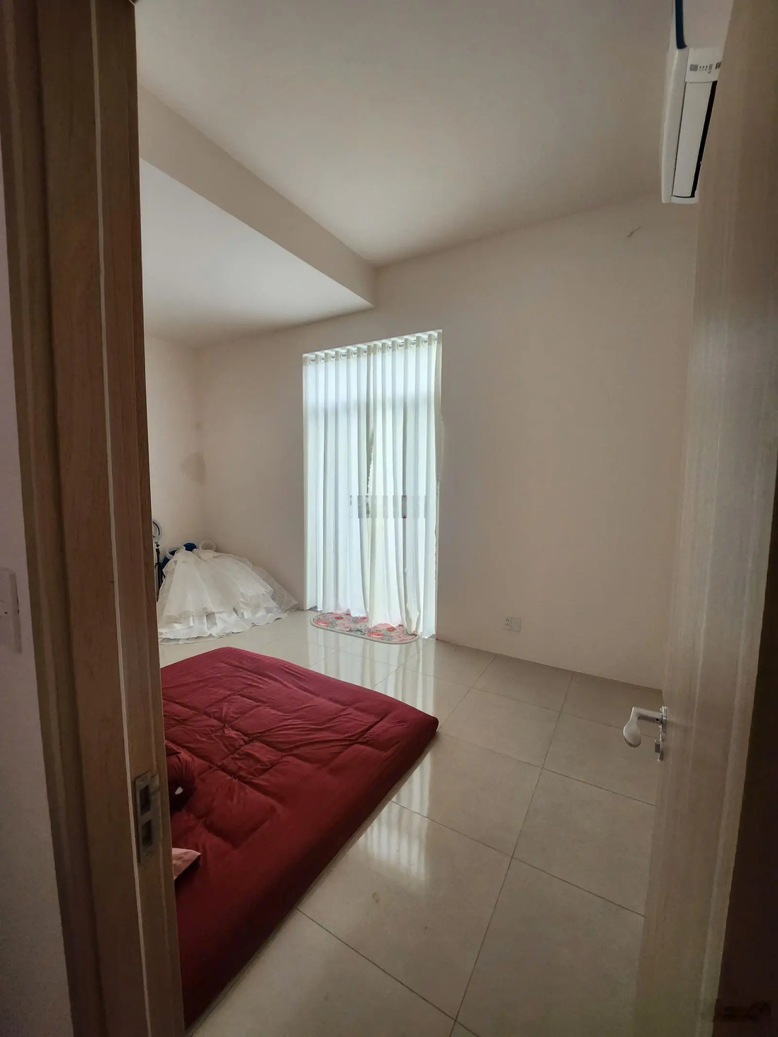 Nhà liền kề ngay góc Tây Sông Hậu GĐ2, 66m2, thuận tiện mua bán