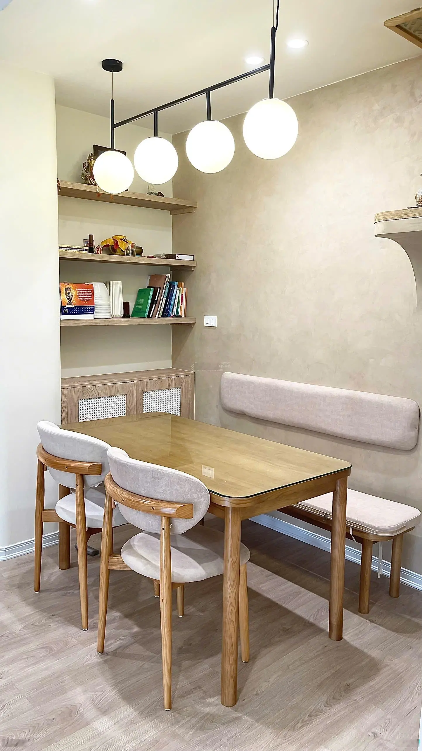 Căn góc 2PN diện tích 89m2, tại Hapulico full nội thất cần bán tại Hapulico Complex, sổ đỏ lâu dài