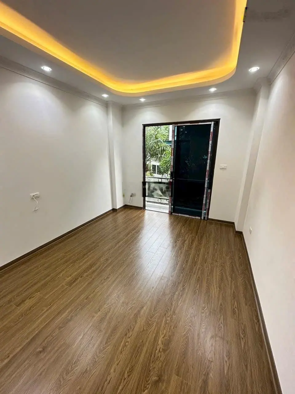 Hơn 4 tỷ - ô tô đỗ cửa - bán nhà Vân Canh - 35m2 - 5T - 3,5m MT - xây mới - ngõ 3,5m