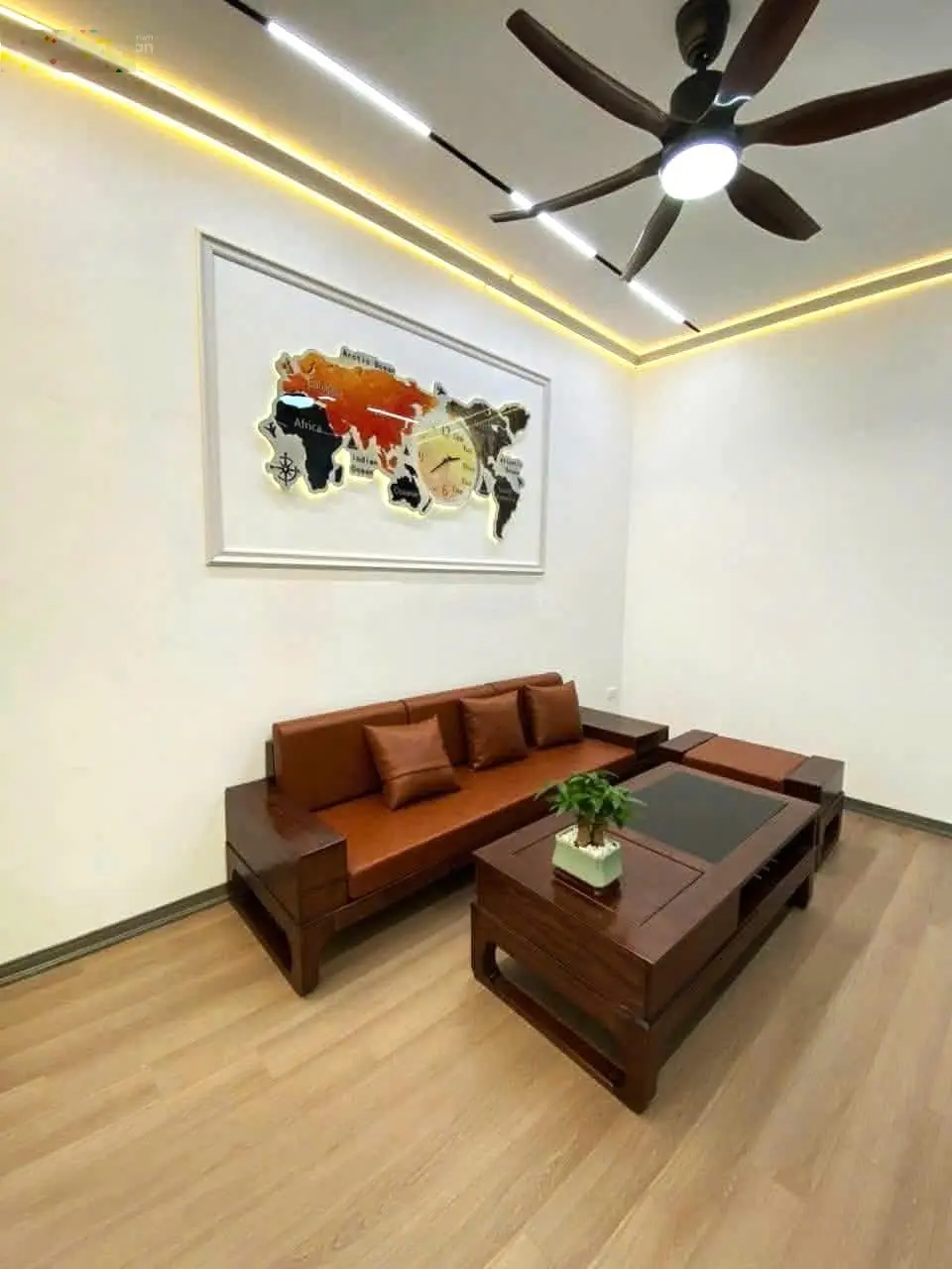 Bán gấp nhà Hà Cầu, Hà Đông - diện tích 36m2 - nhà đẹp - lô góc - 2 thoáng