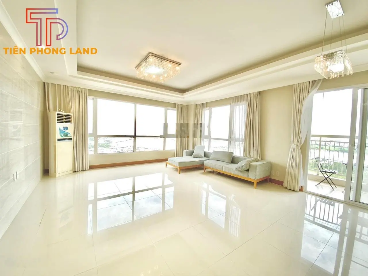 Giá bay nhanh. Chính chủ cần bán căn hộ 128m2 Essensia