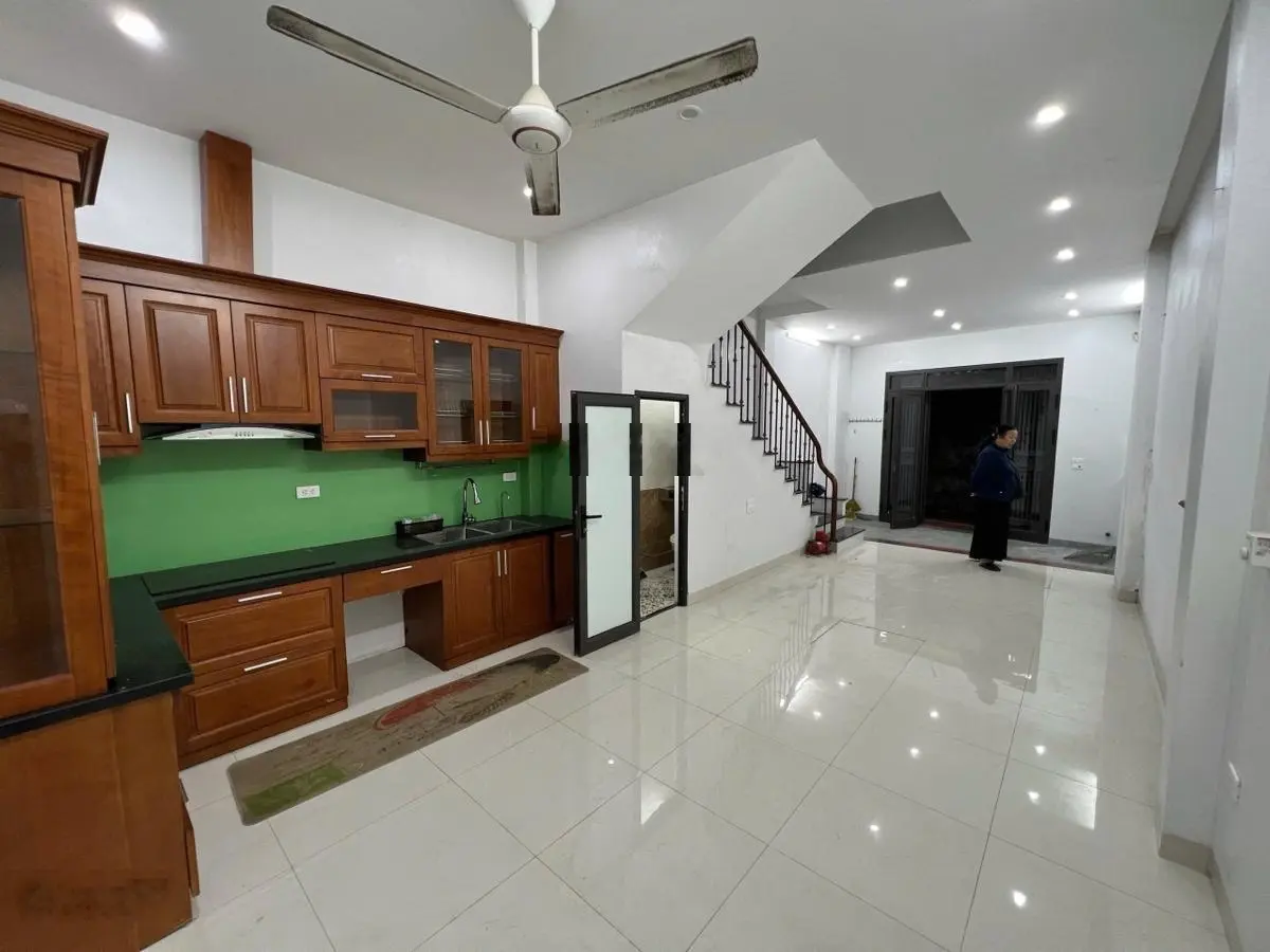 Cần bán nhà - Ngô Thì Nhậm - Quận Hà Đông - 2 mặt thoáng sổ đỏ pháp lý chuẩn vuông vắn
