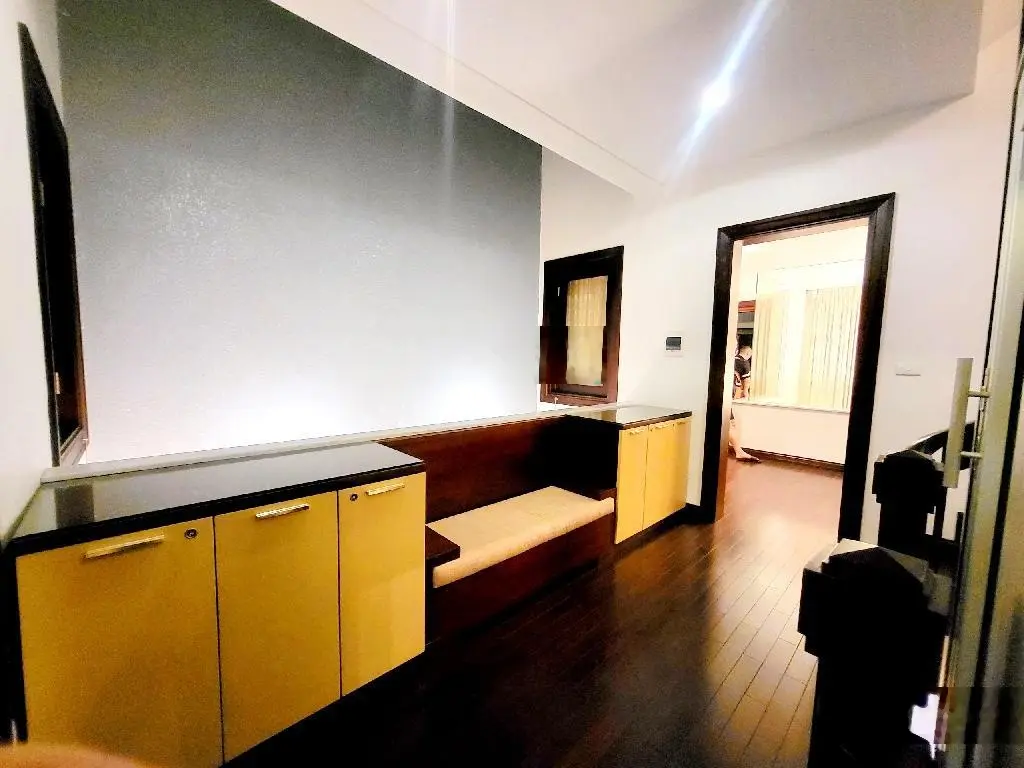 Nhà -MẶT PHỐ Tô Ngọc Vân, Tây Hồ- 2 thoáng trước sau, tháng máy, vỉa hè, kinh doanh, View Tây Hồ