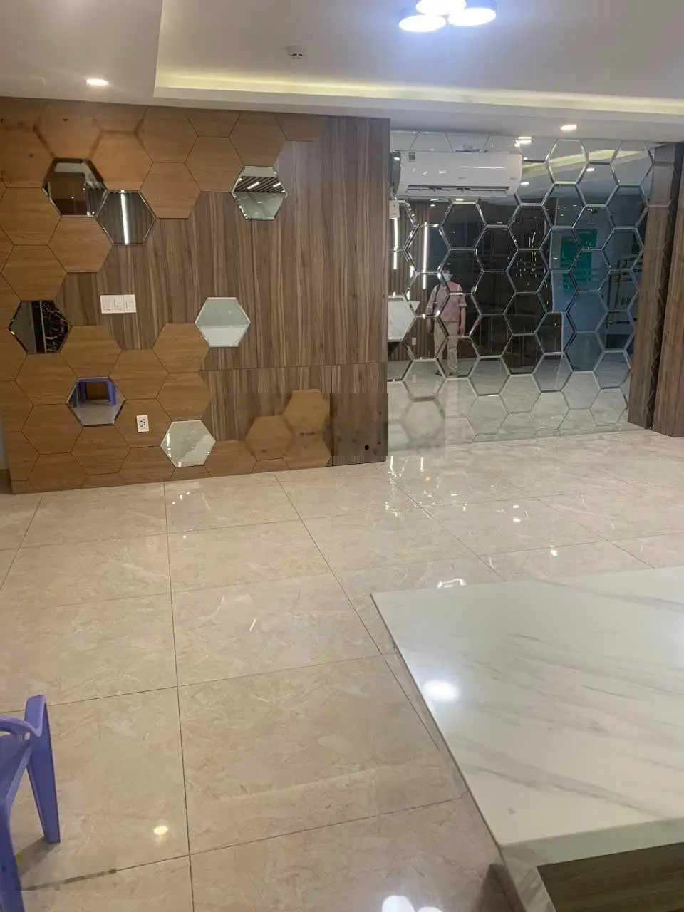 Cần tiền bán gấp căn góc 2 MT Hoa Phượng, Phú Nhuận - DT 8x18m CN: 140m2, 4tầng, HDT 120tr giá 45tỷ