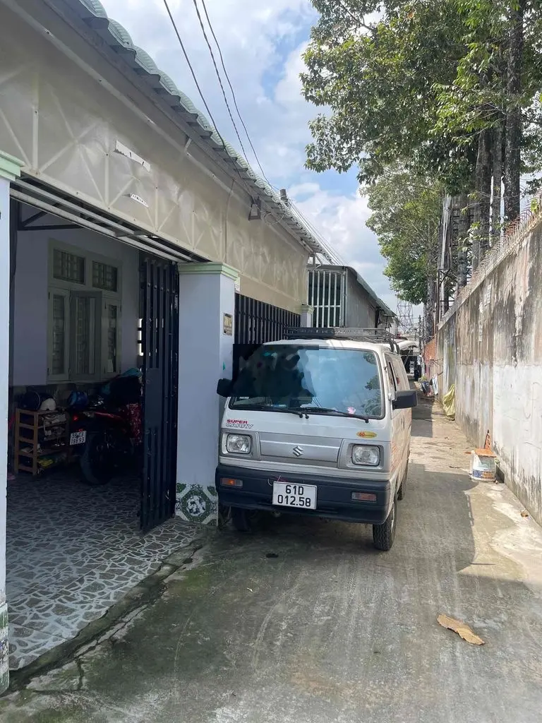 bán nhà chính chủ 2 MT