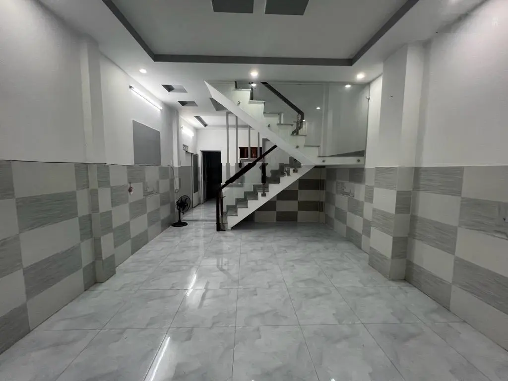 Nhà mới 2 tầng ở ngay - 50m2 - ngang 4.2 - 3PN - hẻm cụt ko còn lộ giới - giá 5.9 tỷ