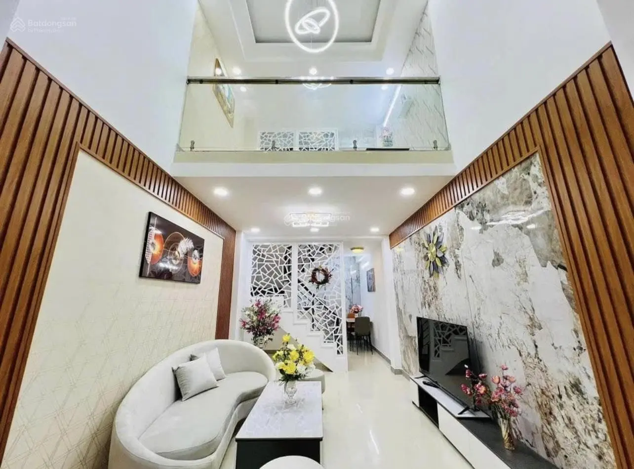Bán gấp nhà đường Số 18 - Thủ Đức. Cho thuê 20tr/tháng, 55m2 GIÁ 2TỶ450