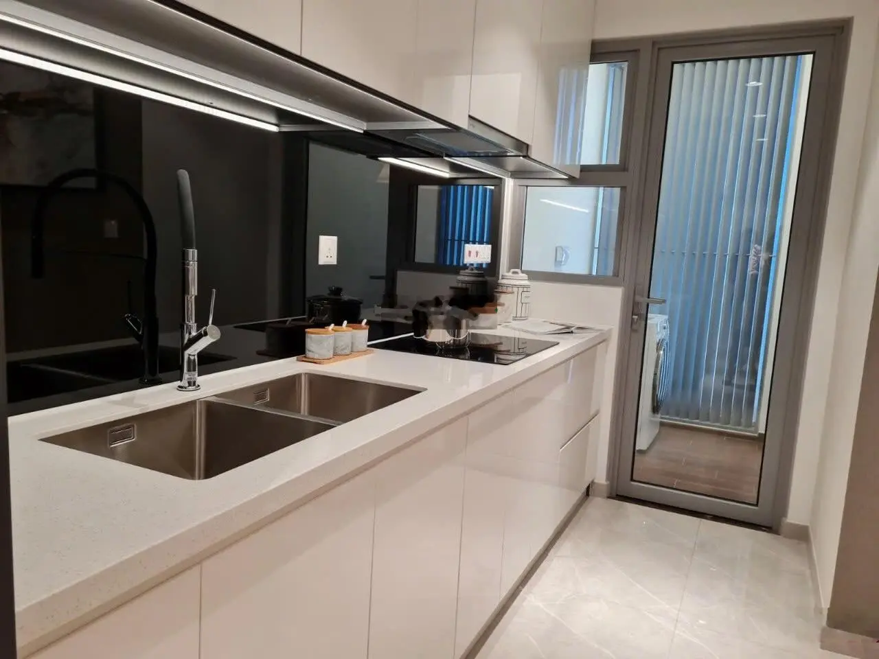 Bán căn hộ Celesta Rise Nguyễn Hữu Thọ ngay cạnh Phú Mỹ Hưng 0917 579 ***