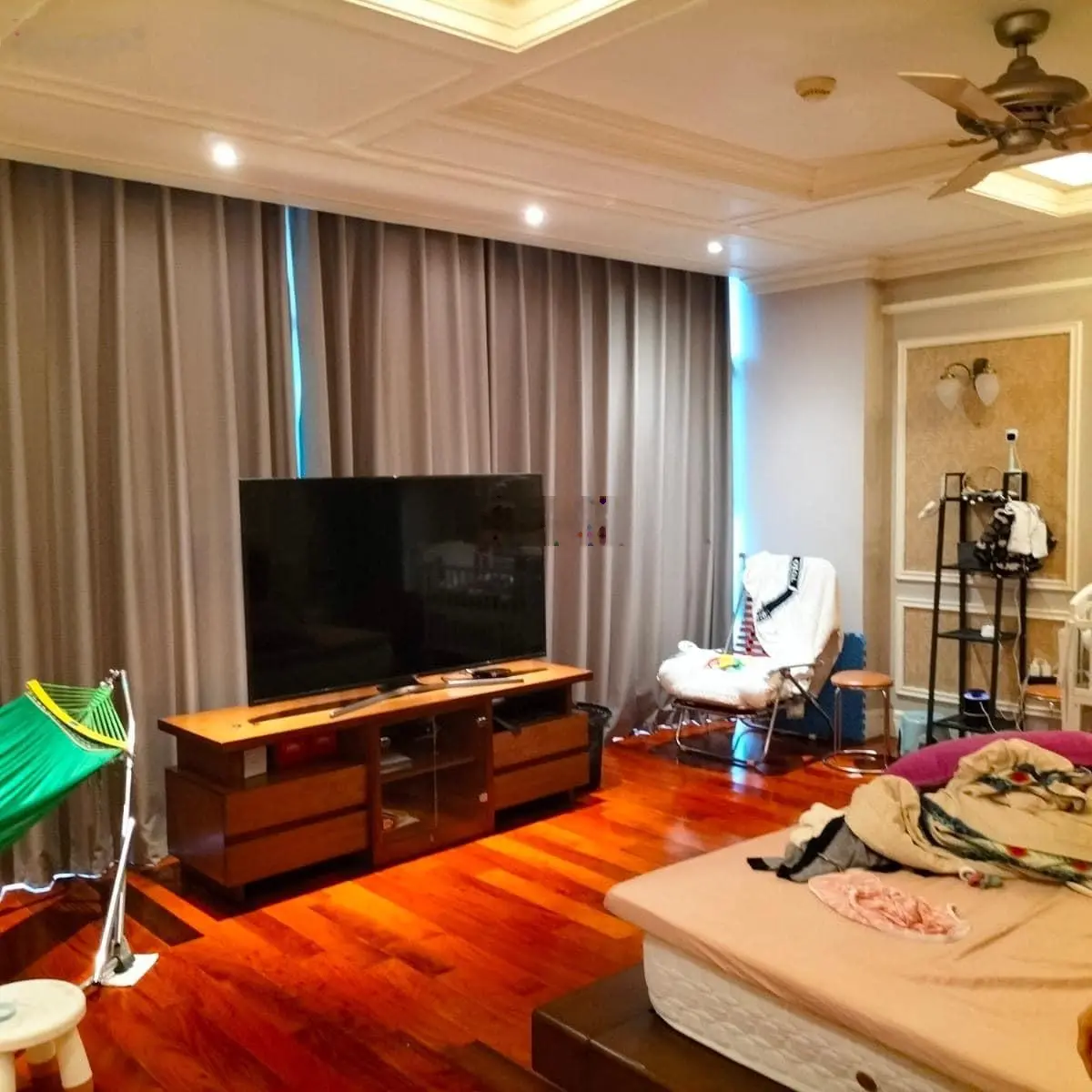 Bán nhà mặt phố, thang máy, vỉa hè rộng Lạc Long Quân, Tây Hồ 62m 7 tầng MT 5m 24.5 tỷ