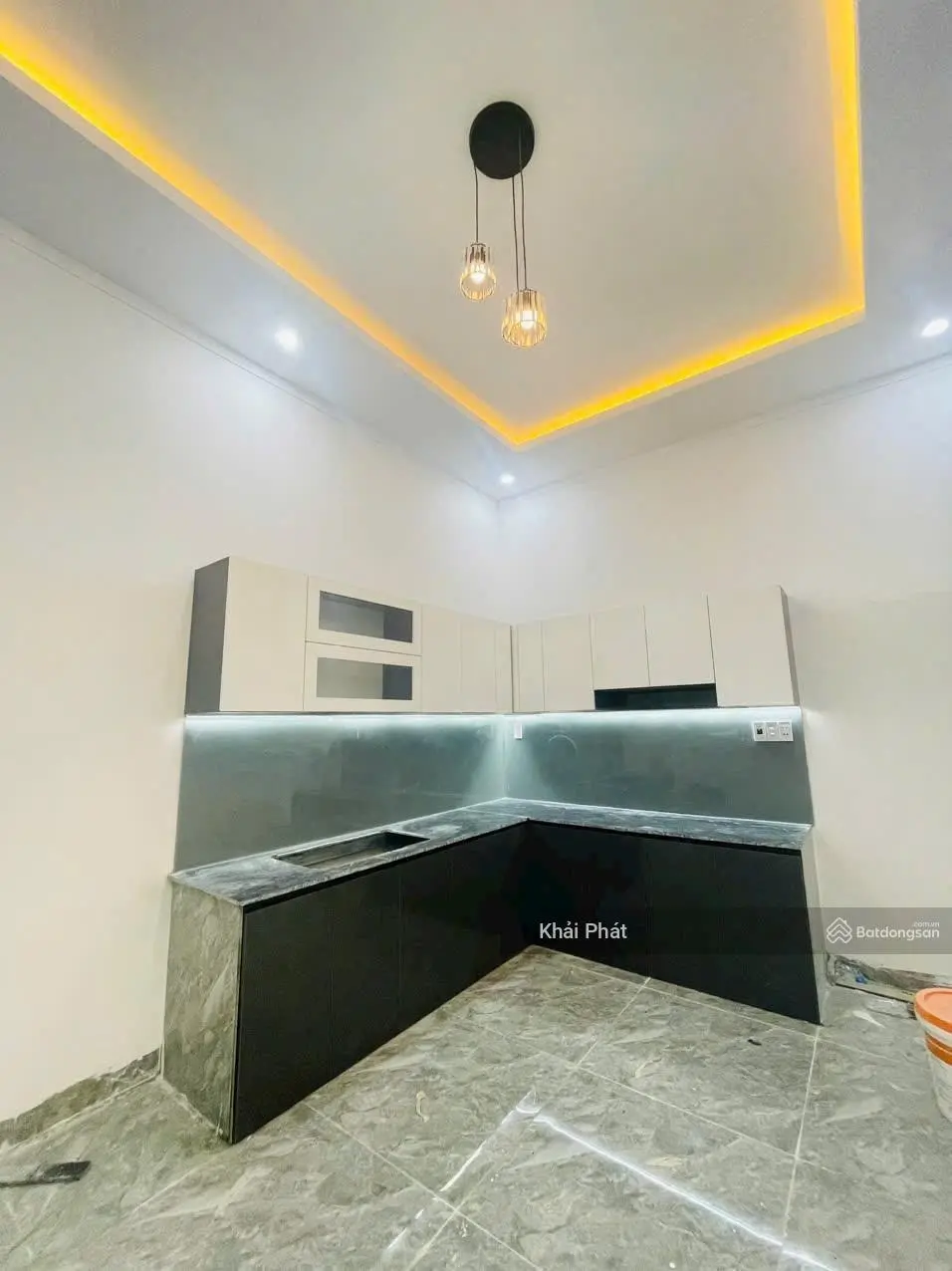 Bán Gấp Nhà 1 Trệt 1 Lầu Sân Xe Hơi KDC Bài Bản Giáp TP. Biên Hòa, TT 700tr Nhận Nhà Ở Ngay