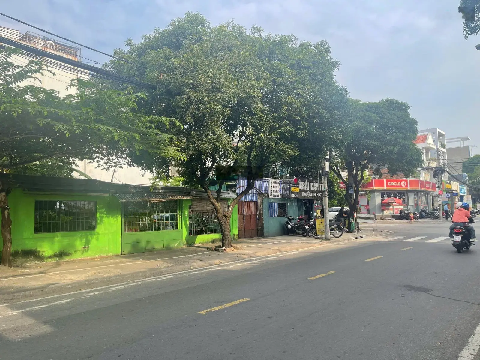 Bán căn nhà góc 2 mặt tiền Hàn Thuyên, Phường Bình Thọ, Tp Thủ Đức 300m2 56 tỷ