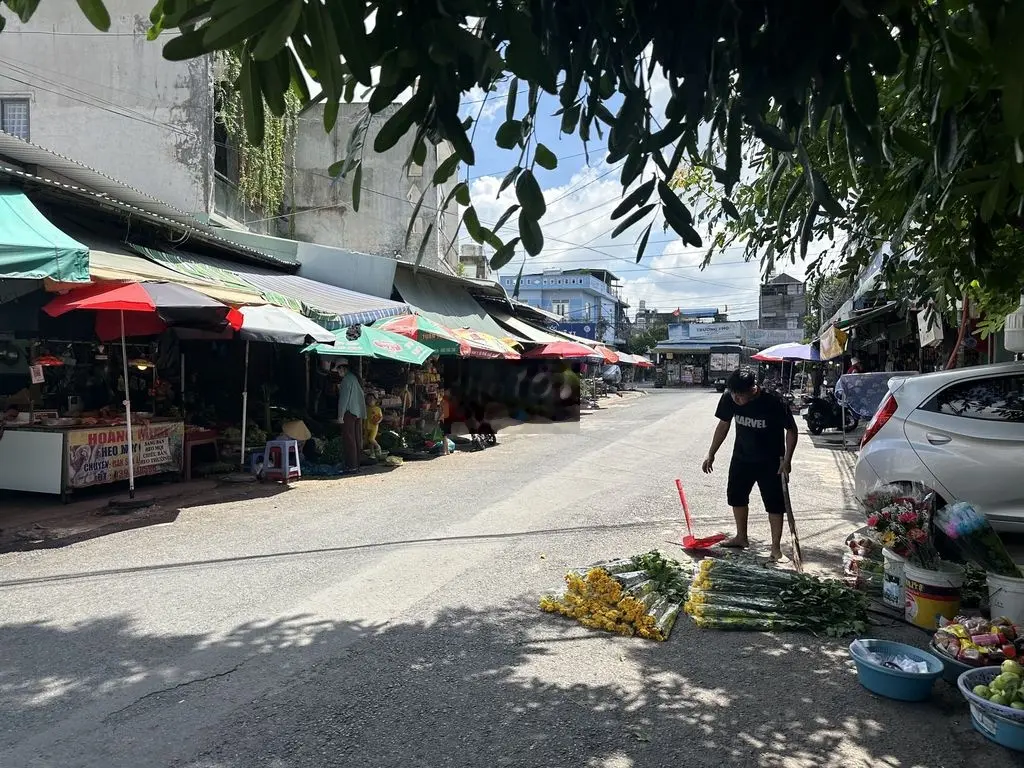 Đất Trong KDC đường bàn cờ, đối diện trường học, đường thông chợ chính