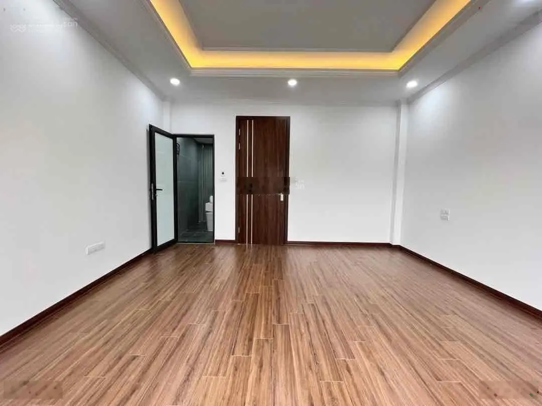 Bán nhà mới tinh đẹp nhất tại Khương Đình, Thanh Xuân, Hà Nội, 34,6m2, 6 tầng ,mặt tiền 5 m ,